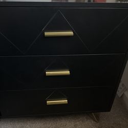 Bought this dresser from Wayfair I have two of them trying to get rid of one it’s still in the box unopened