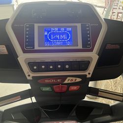 Sole Treadmill *MAKES LOW CLICKING NOISE *