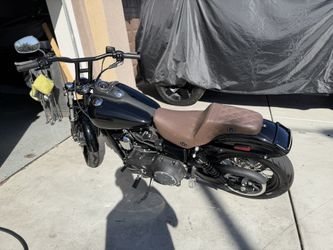 Harley Dyna 2016 Seat (Brown for Black)