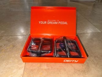 Deity - Flat Trak Pedals