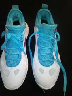 DIADORA WOMENS SPEED BLUESHIELD FLY3+  Size 9