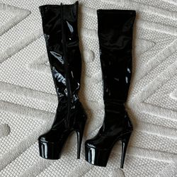 Black Adore-3000 Pleaser Shoe Size 7