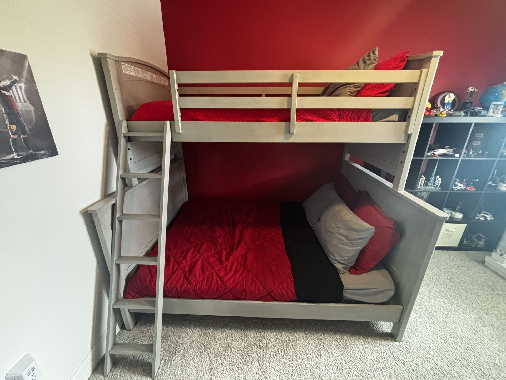 Bunk Bed for Sale - Twin over Full