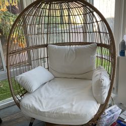 Wicker Egg Chair With Pillows