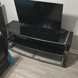 Good Condition Tv Stand 