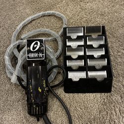 Vintage Oster Classic 76 with blades