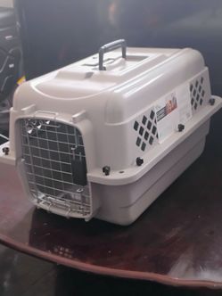 Classic Kennel Pet Carrier Crate