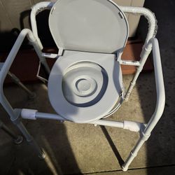 New Toilet Commode 