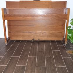 Hobart M. Cable Piano By Story & Clark