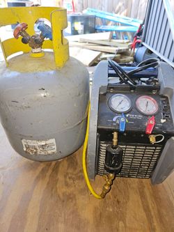 Recovering pump
