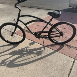 Black Cruiser Bike