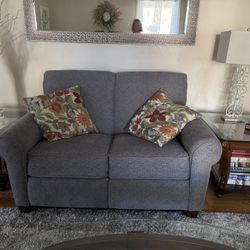 Power Reclining Loveseat - Lazy boy