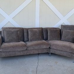 Sectional Couch 