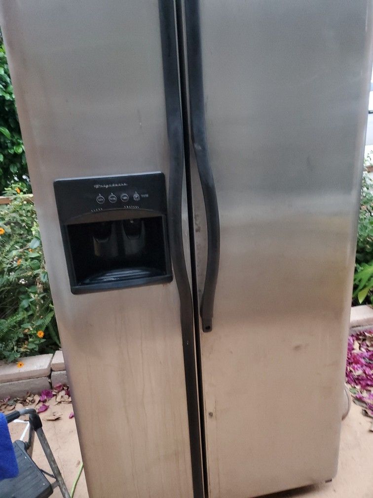 2 Refrigerator