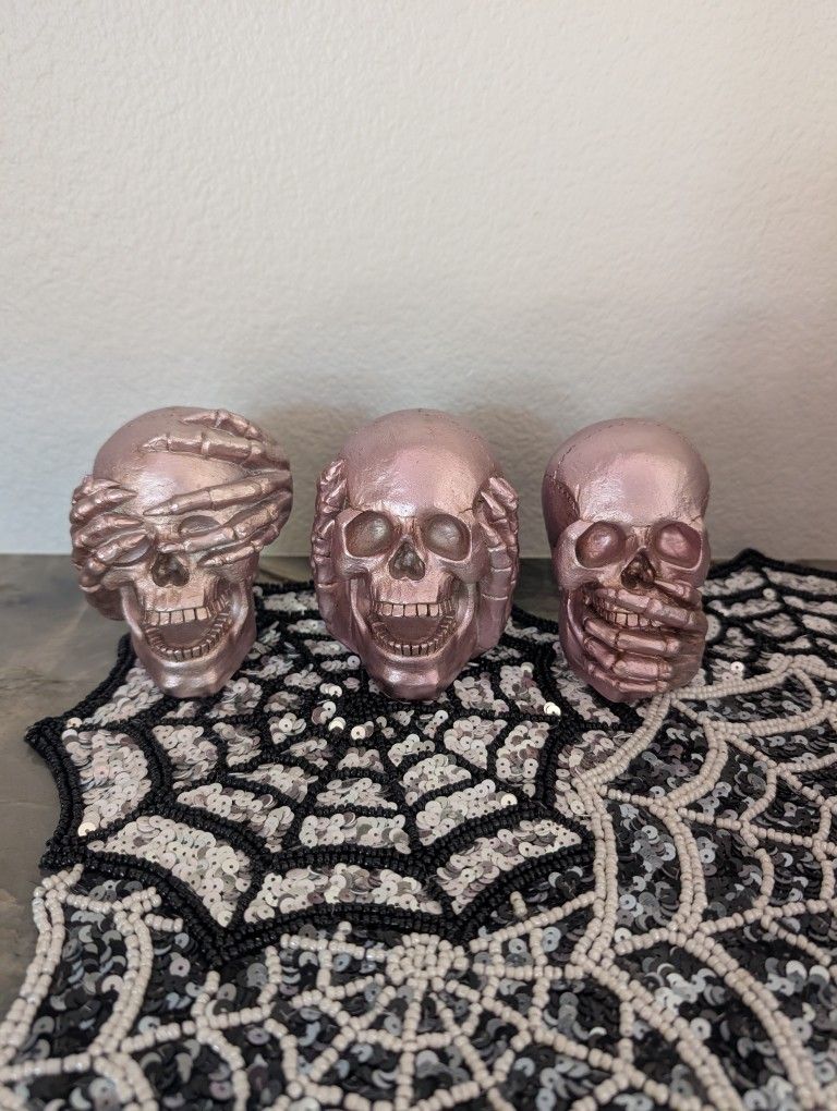 See Hear Speak No Evil Halloween Decor