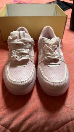 Michael Kors lace up sneaker Size 1