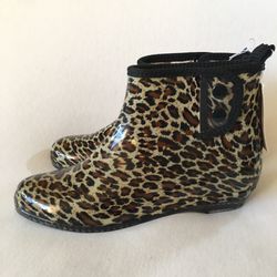NWT Petal &Co Garden Boots Rain Shoes Leopard Design Side Snaps Women's sz 8