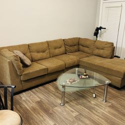 🛋️ Full Furniture Set – Sectional, Tables, Lamp, Bar Stools, Dining Set – $500 FIRM