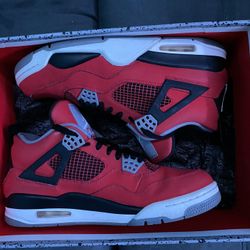 Jordan 4 Retro toro bravo