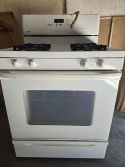 Kenmore Gas Stove w/ Oven