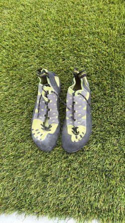 La Sportiva Climbing Shoes Sz 46