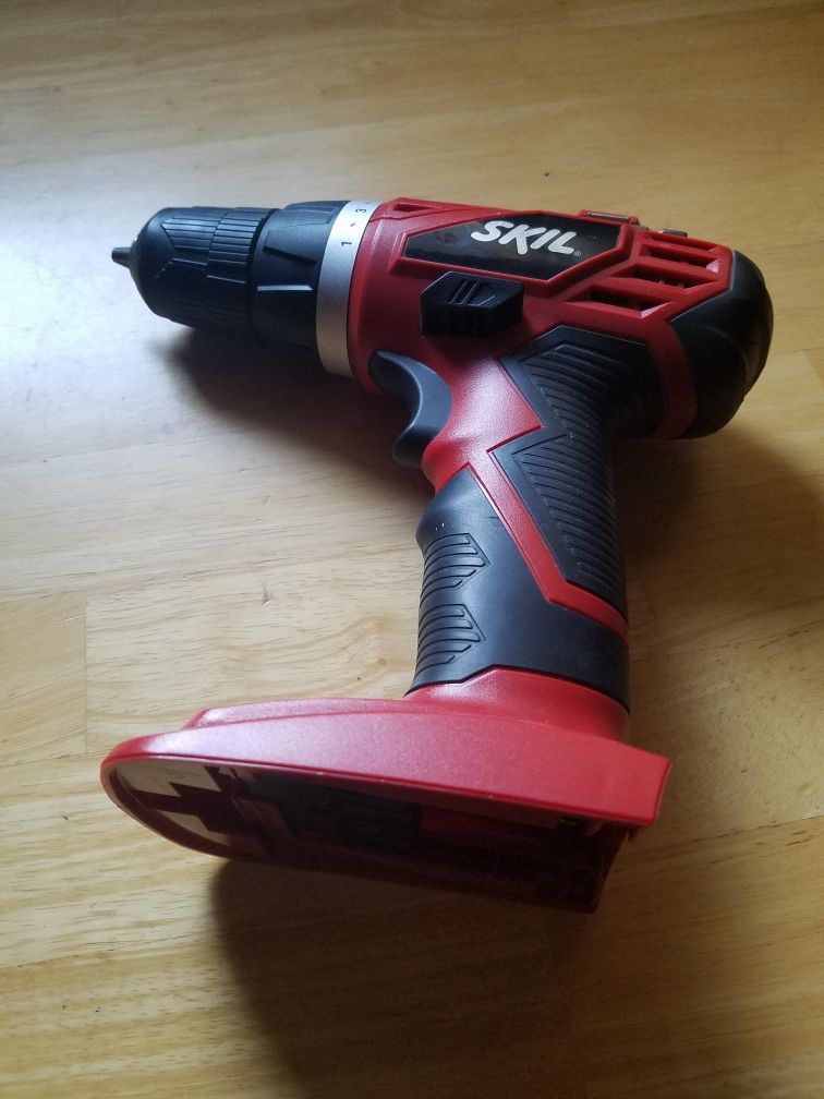 Skil 18v cordless drill ( bare tool only ) no battery included