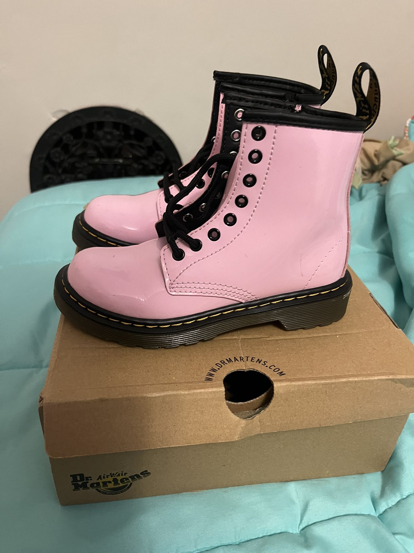 Patent leather pink Dr Martens 