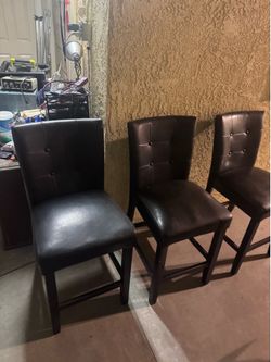 Set of 3 leather barstools