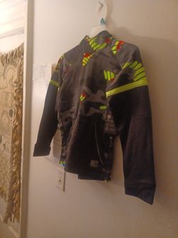 Russell Boys Pull Over Hoodie LG 10 To 12 Yrs Old