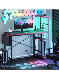 Gaming desk