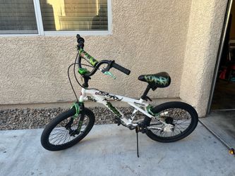 Razor 20” BMX/Freestyle Bike – $20