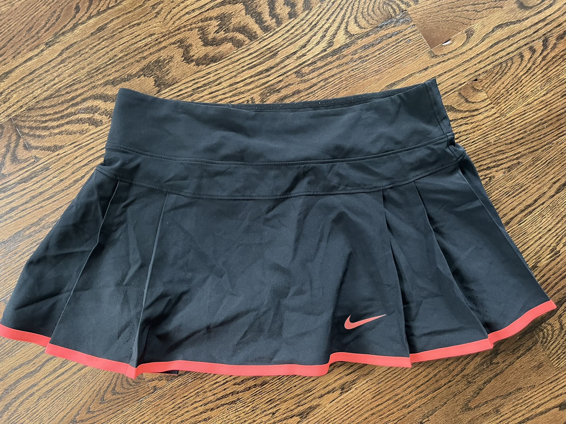 Nike Tennis Skirt Women’s Small