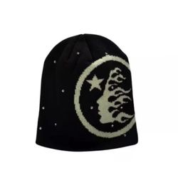 Black and white Hellstar Logo beanie 🔥
