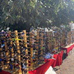 1500 Sunglasses With The Cases 