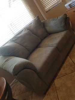 3 Peice Living Room Furniture 