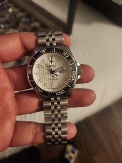Seiko Custom Watch 225