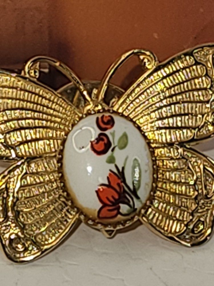 #1503 VINTAGE BALLOU REG'd GOLD FLOWER ENAMEL TAC PIN