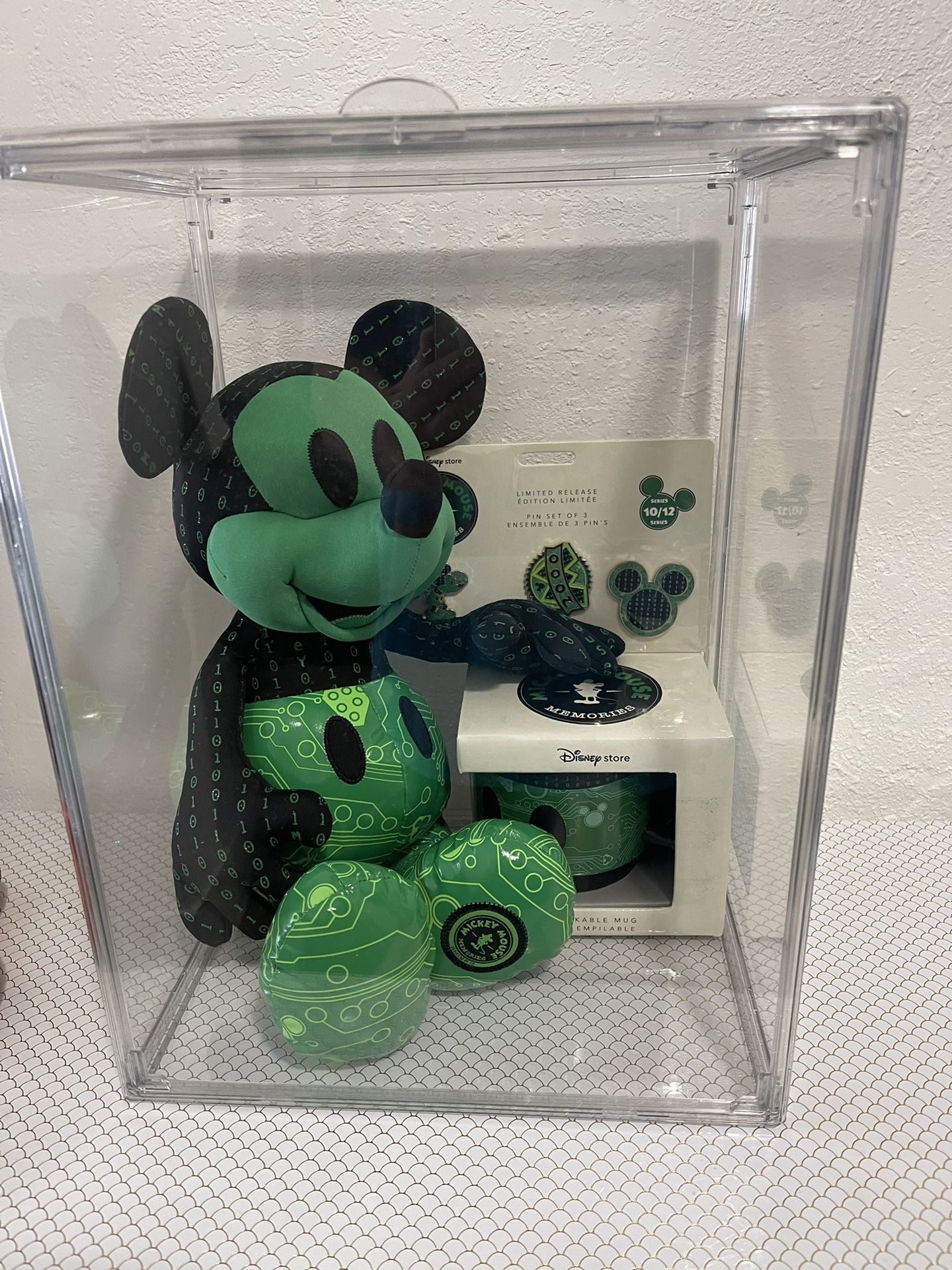 Disney Mickey Mouse 90th Anniversary Memories Plush Pin And Mug Limited Release