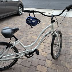 Like New Mango Longboard Cruiser 8 Speed Ladies Bicycle 