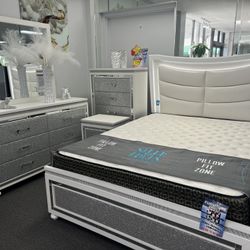 Beautiful White 5pc Bedroom Set $999