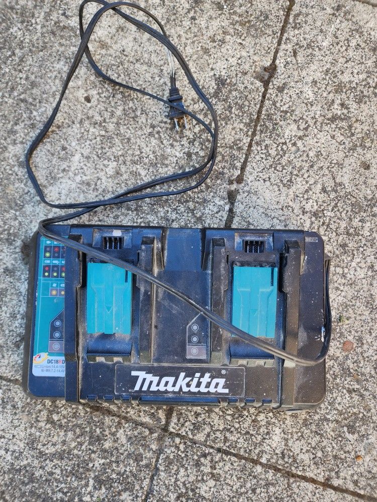 Makita Fast Charger