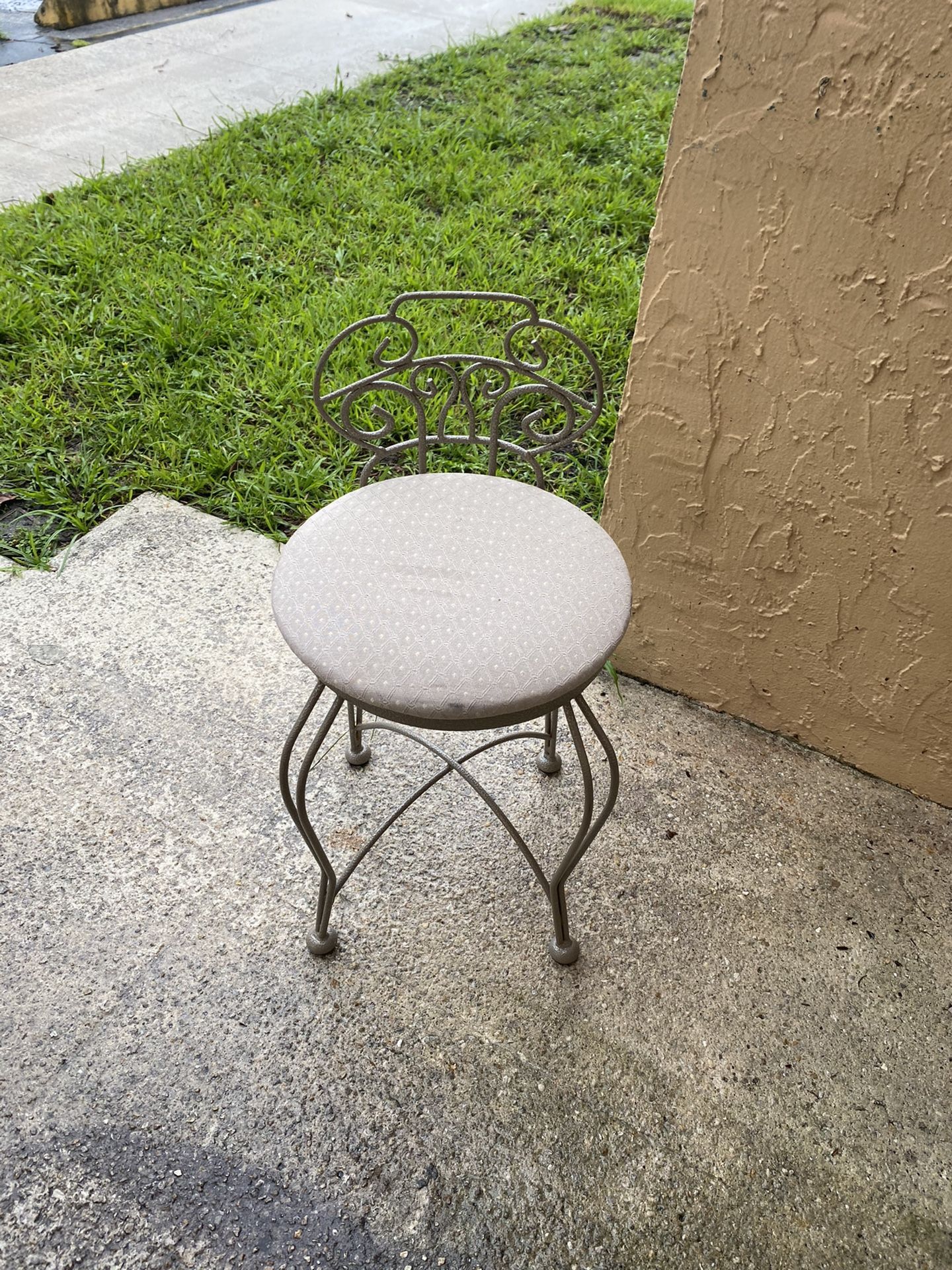 Vanity Chair