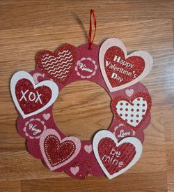 Greenbrier Valentine's Day Hanging Wall Sign