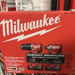 Milwaukee Drill Set
