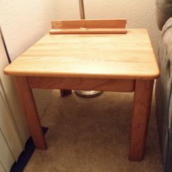 Solid Wood End/Side Table