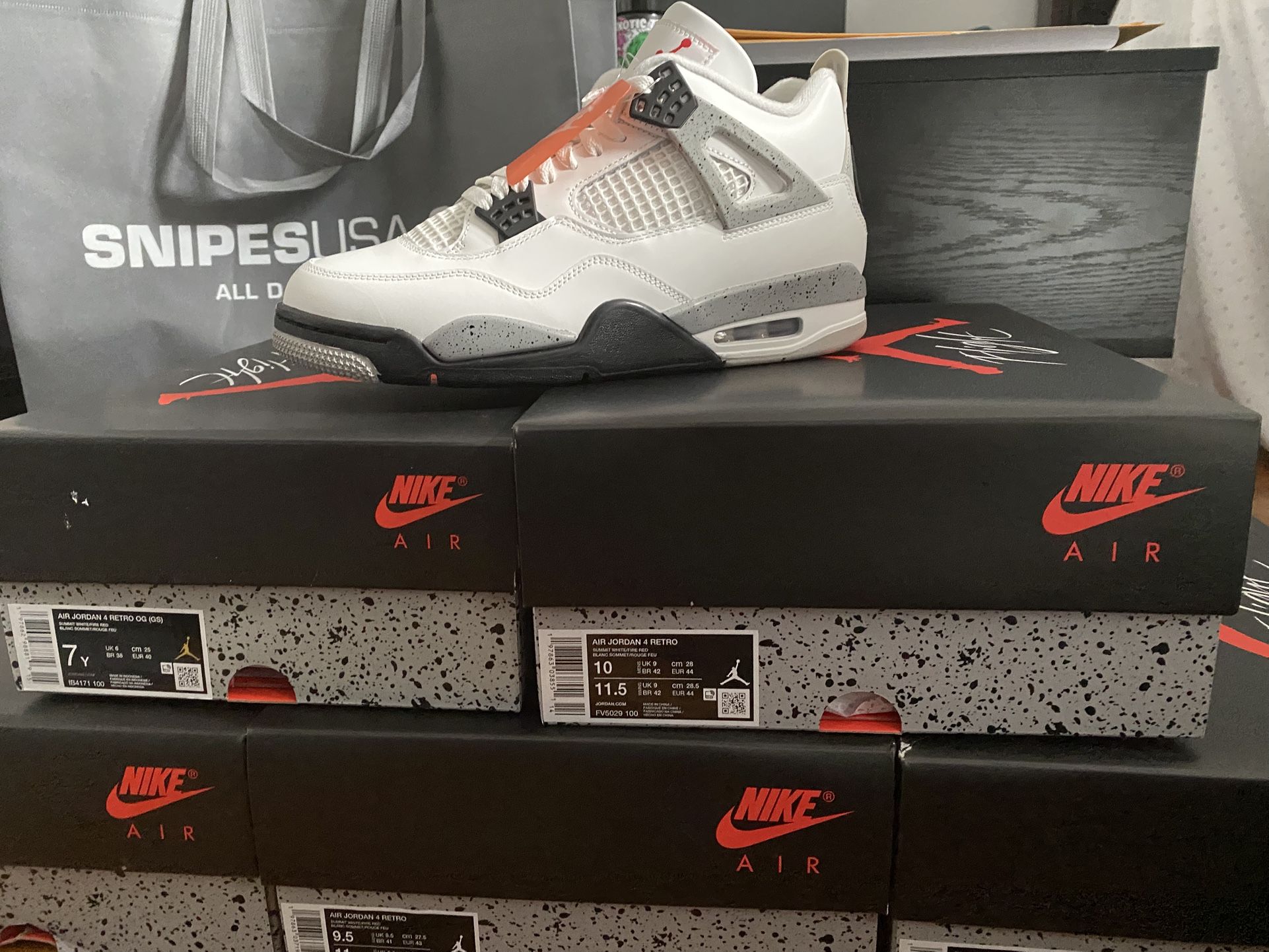 Jordan 4 “White Cement”