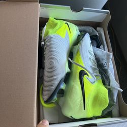 Nike Phantom Luna 2 Elite