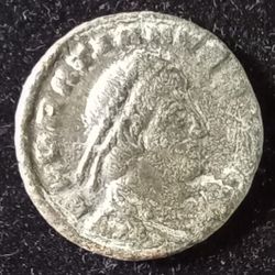 Gratian Follis 367-383 BC