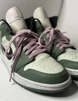Air Jordan 1 Mid Se Dutch Green Size 11/9.5 