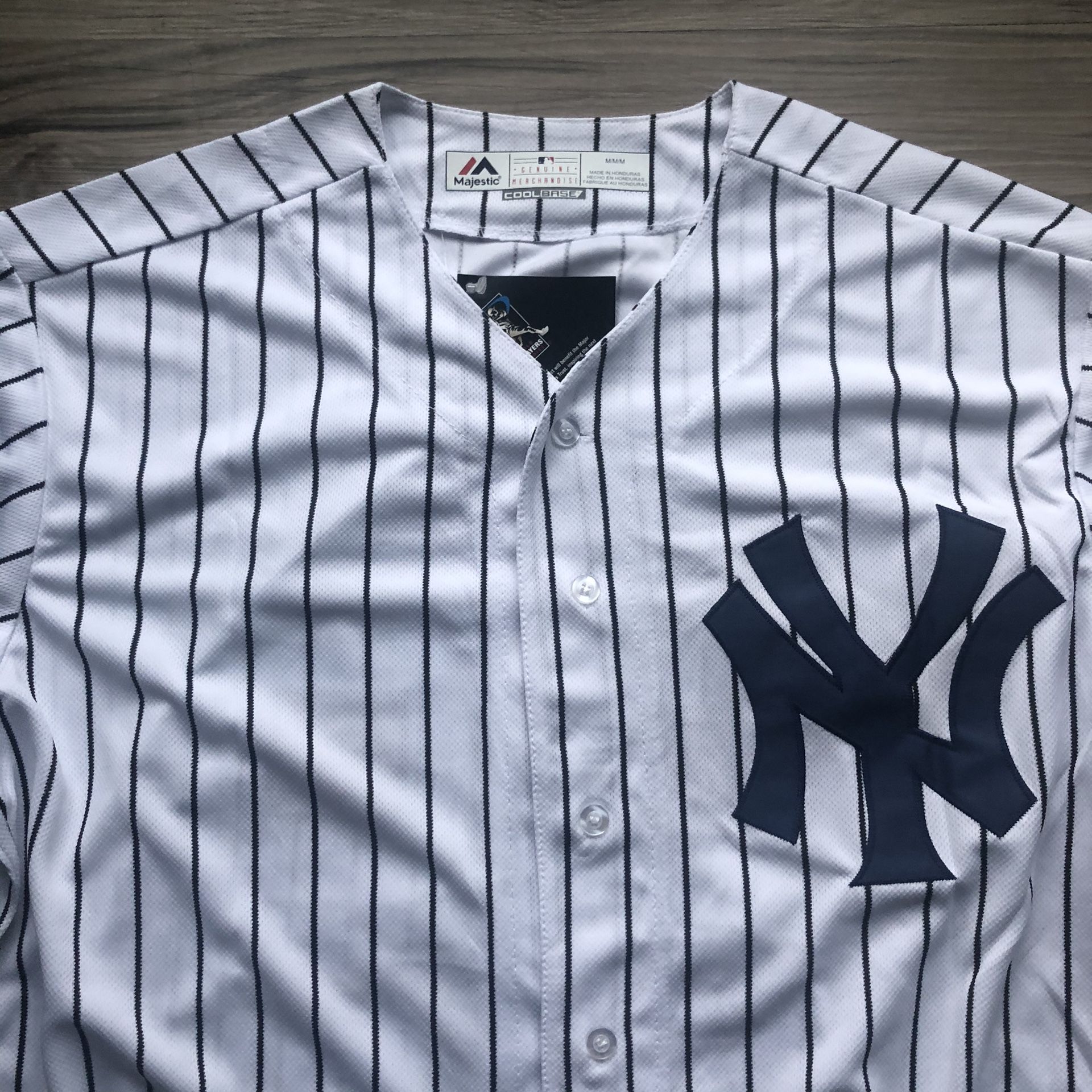 BACK IN STOCK! 🔥 Aaron Judge #99 New York Yankees Jersey + SIZE MEDIUM or XL + SHIPS OUT TODAY! 📦💨